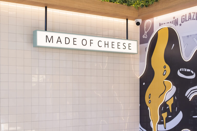 Why Penrith Residents Love Our Cheesy Burger Dipping Sauce